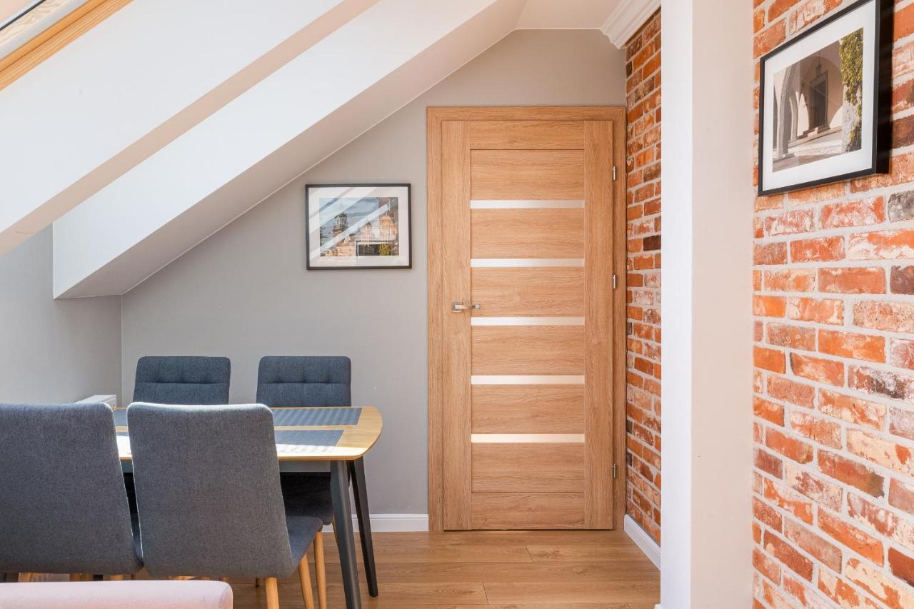 Saint Florian'S Suites - Old Town Luxury Apartments - By Upstairs Krakow Exterior photo